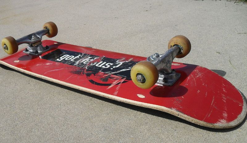 A material for upcycling skateboard deck. 