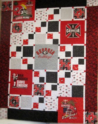 Make an Amazing T-shirt Quilt in 7 Steps! - Craft projects for every fan!