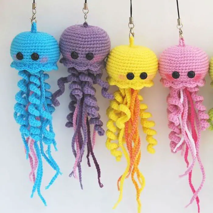 DIY crochet jellyfish