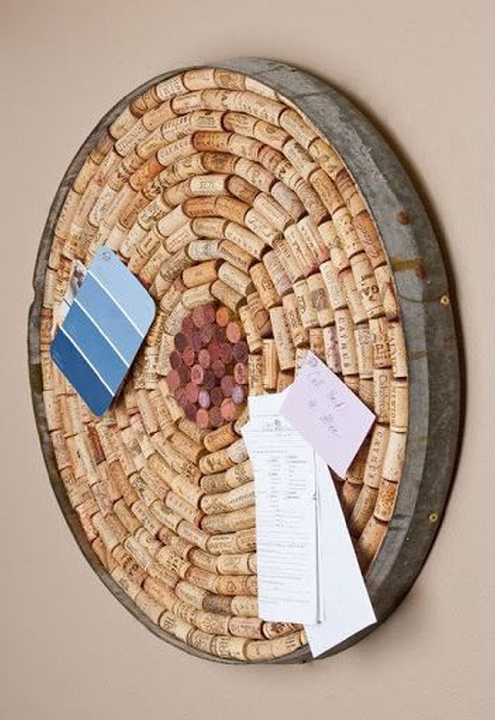 This is a very, very easy and useful project that you ought to try. DIY Wine Corkboard
