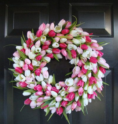 DIY Tulip Wreath – Craft projects for every fan!