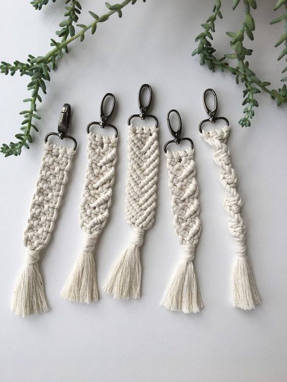 DIY Macrame Keychain – Craft projects for every fan!