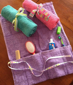 DIY Toiletry Travel Wrap – Craft projects for every fan!