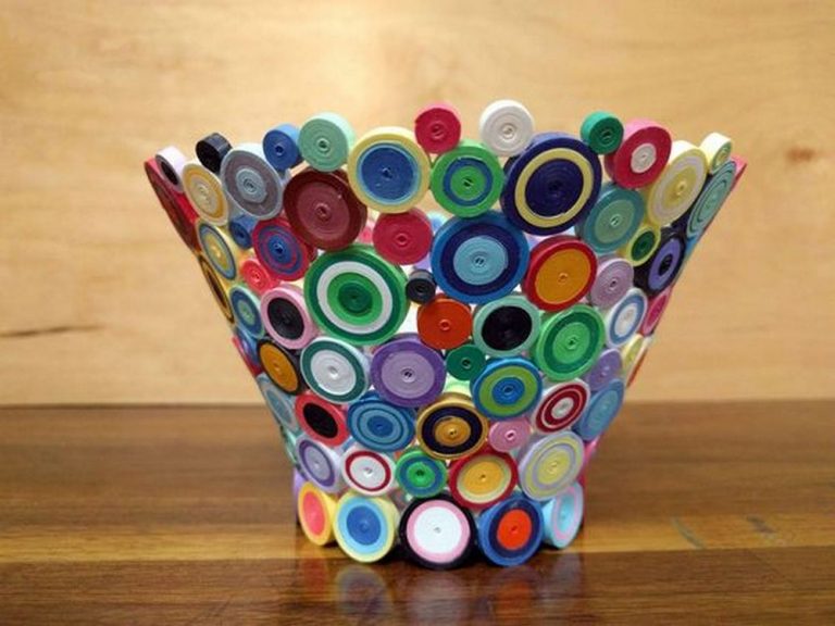 Make a Colorful DIY Quilled Paper Bowl in 3 Artistic Steps!