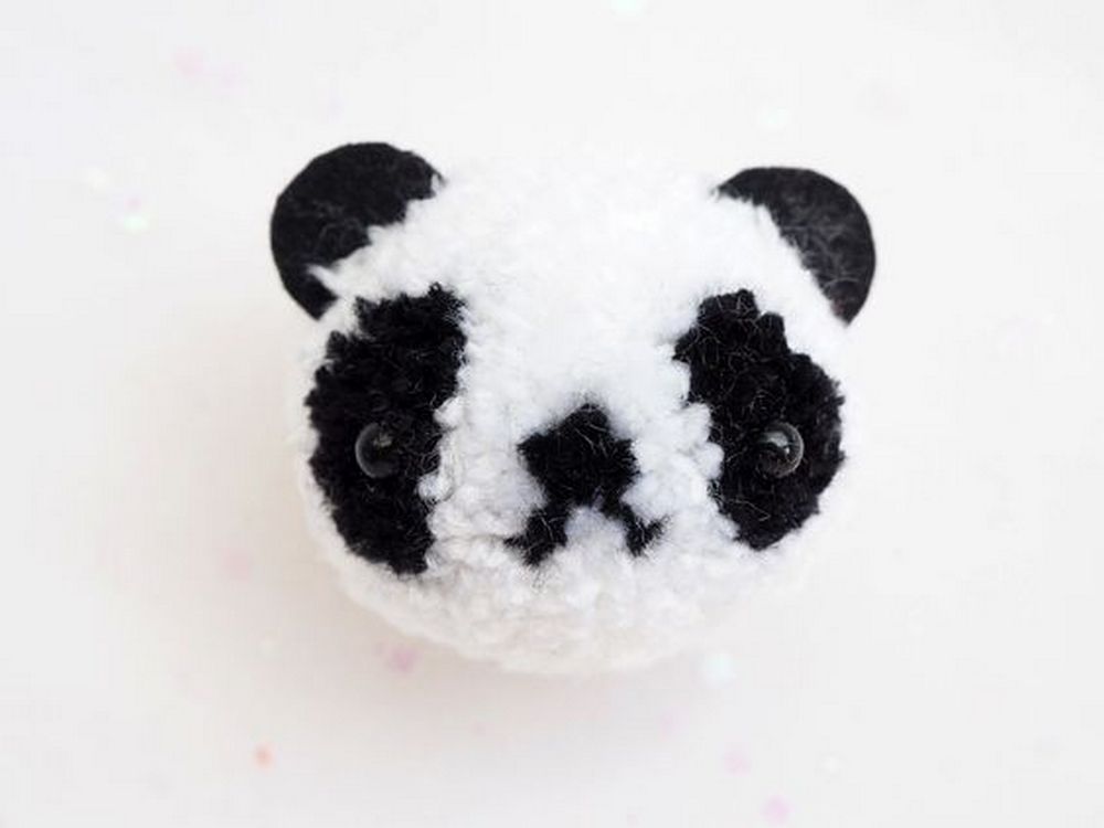 These panda pom poms are pretty hard to resist... agree?