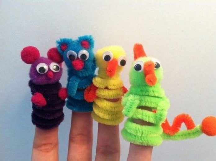 DIY Pipe Cleaner Finger Puppets - Craft projects for every fan!