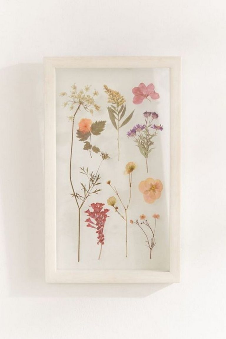 How to Make Pressed Flower Frames – Craft projects for every fan!