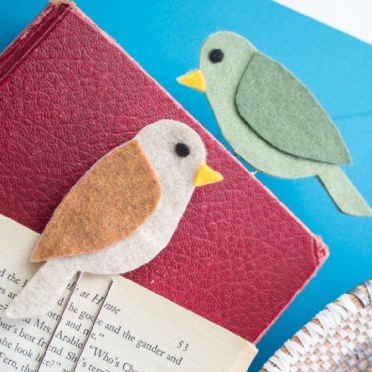 Easy DIY Felt Bird Bookmarks - Craft projects for every fan!