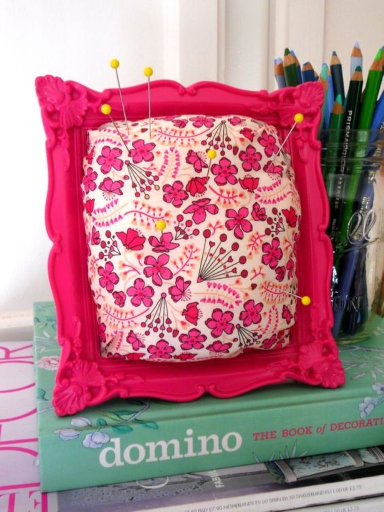 photo frame pin cushion