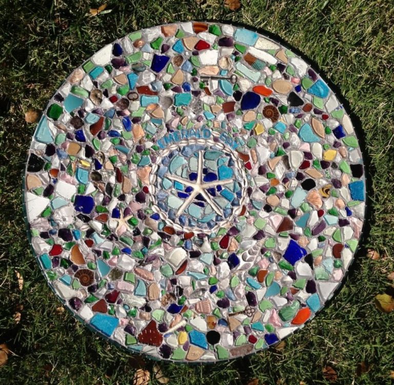 Mesmerizing Sea Glass Mosaic Table: 9-Step Build Guide - Craft projects ...