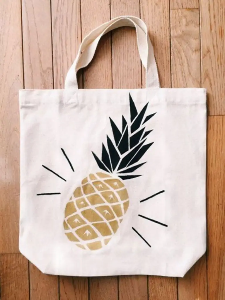 Design Your Own Tote Bags with Stencils! Craft projects for every fan!
