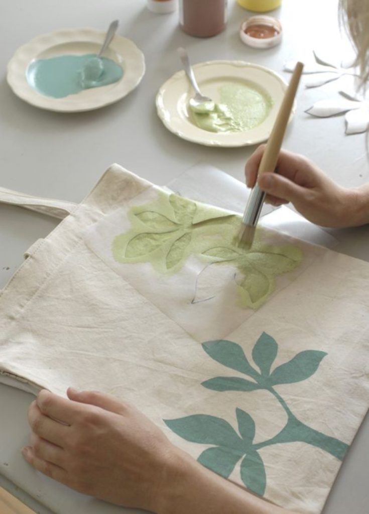 How to Stencil on a Canvas Tote Bag