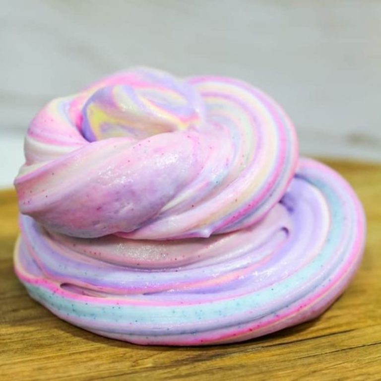 Make a Colorful Fluffy Unicorn Slime in 4 Steps