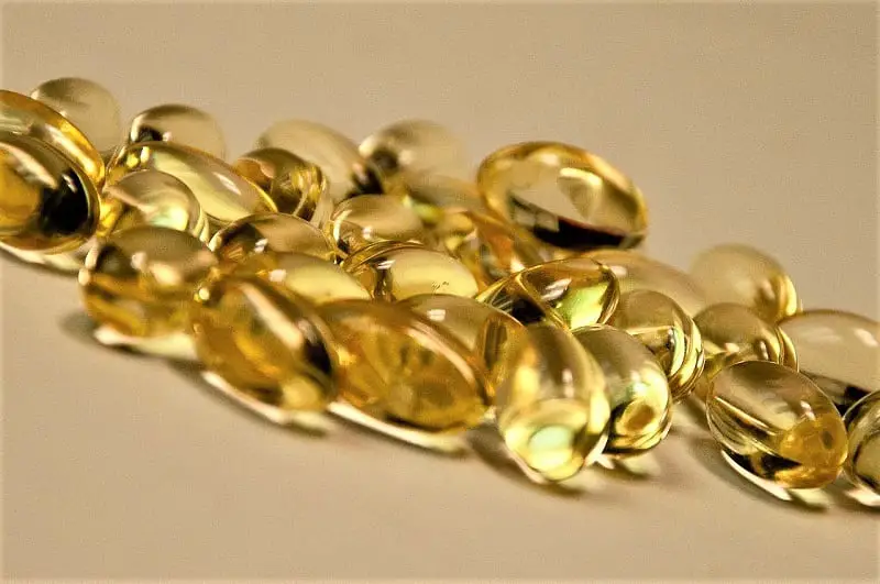 Vitamin E is an antioxidant and will help prolong the oil’s shelf-life, albeit only to a limited extent. 