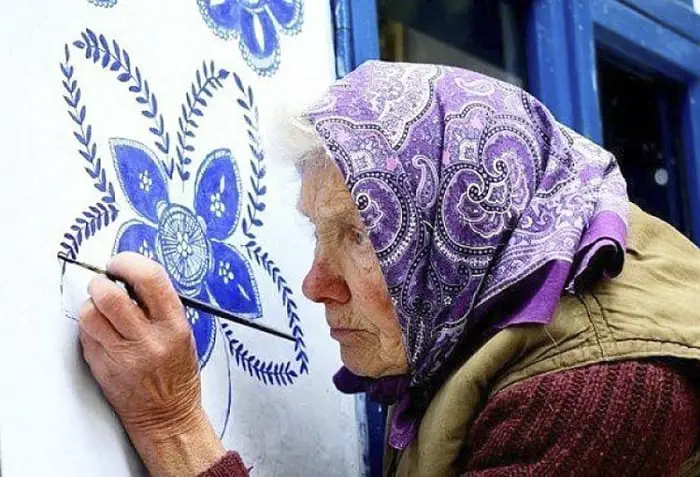A true genius, she never planned ahead on what to paint in her murals. 