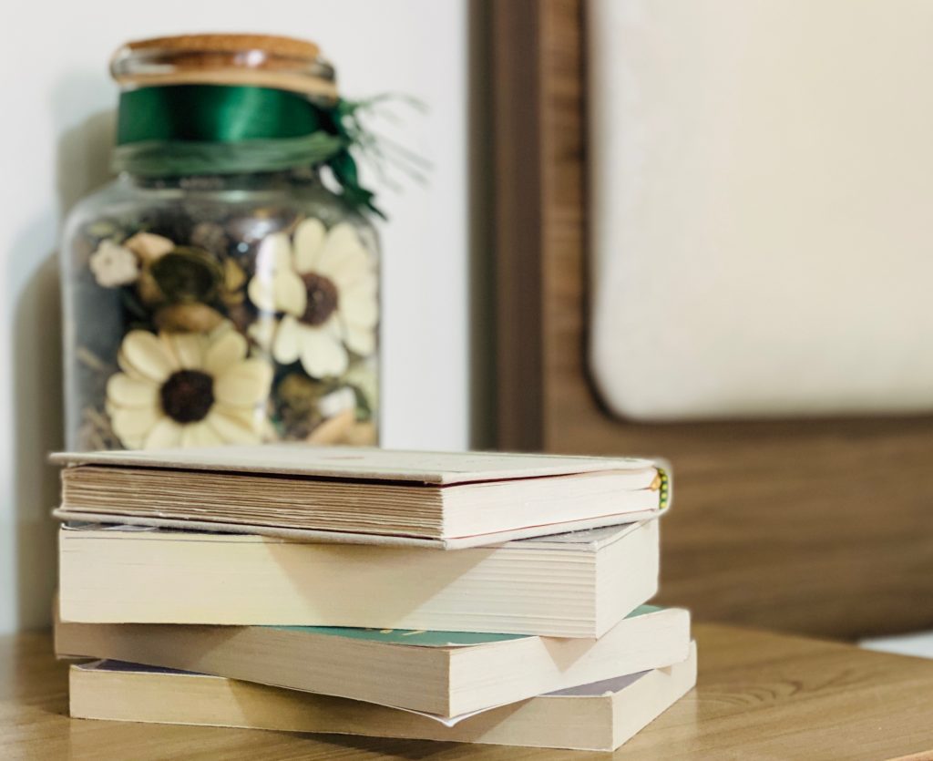 Whether you’re a beginner or a master of crafting, you’ll be able to find a mason jar project that can be tailored to your skill level.