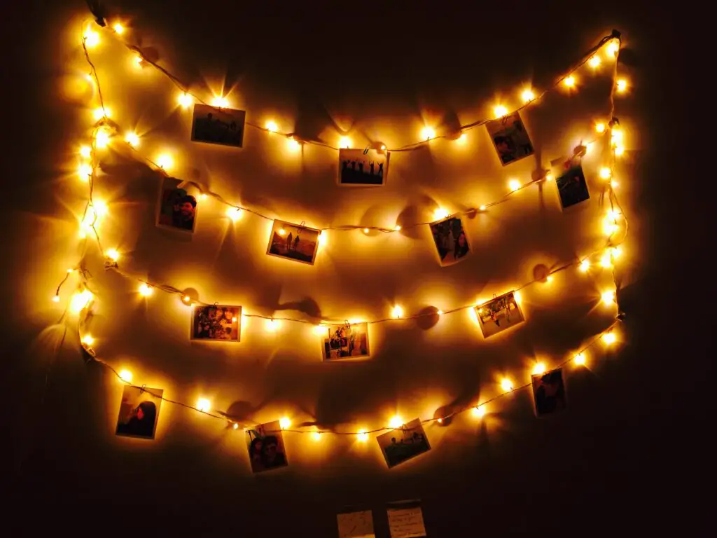 porter Forladt musikalsk 5 Magical Decorating Ideas Using Fairy Lights - Craft projects for every  fan!