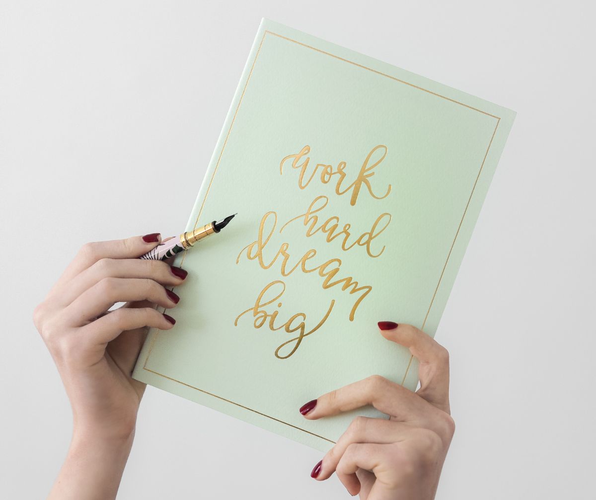 6 Inspiring Calligraphy Writing Projects for Unleashing Creativity